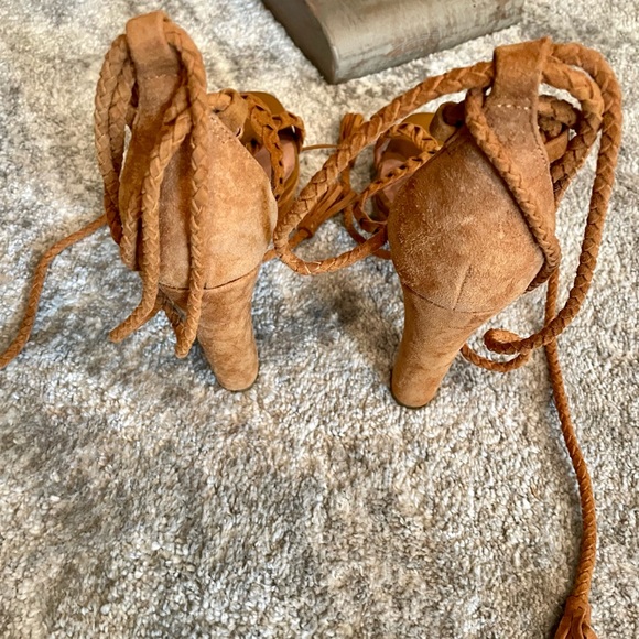 Joie Flo Strappy suede heeled sandal - Picture 4 of 14